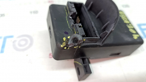 Smart Data Link Module Switch Ford Escape MK4 2020 - Broken Mount