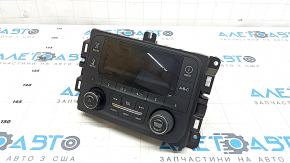 Monitor, display Jeep Renegade 15 - small display, volume control defect