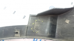 Front right fender arch trim for Ford Escape MK3 2017-2019, broken mount, scratches, sand