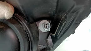 Ford Escape MK3 17-19 Restyling Halogen Light Front Right Headlight, Sand, and Scratches