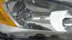 Ford Escape MK3 17-19 Restyling Halogen Light Front Right Headlight, Sand, and Scratches
