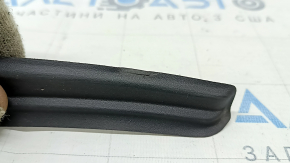 Right windshield wiper seal for Ford Escape MK3 2017-2019, cracked seal, scratch