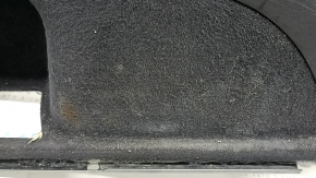 Left arch trim for Jeep Grand Cherokee WK2 18-20, black, non-electric, broken fasteners, scratches, needs cleaning