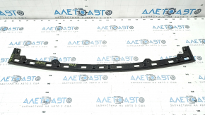 Jeep Grand Cherokee WK2 11-22 rear bumper trim scratch pattern