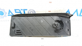 Audi Q5 80A 18-24 grey footrest, scratches