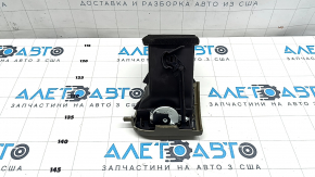 Left dashboard air duct deflector for Jeep Grand Cherokee WK2 14-18 with silver trim, crack in mount, broken mount