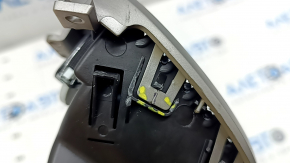 Left dashboard air duct deflector for Jeep Grand Cherokee WK2 14-18 with silver trim, crack in mount, broken mount
