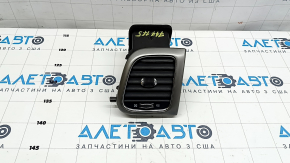 Right dashboard air duct deflector for Jeep Grand Cherokee WK2 14-18 with silver trim, cracks in the mount, broken mount