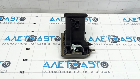 Right dashboard air duct deflector for Jeep Grand Cherokee WK2 14-18 with silver trim, cracks in the mount, broken mount