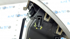 Right dashboard air duct deflector for Jeep Grand Cherokee WK2 14-18 with silver trim, cracks in the mount, broken mount