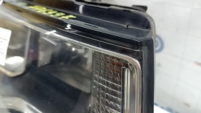 Right front headlight for Jeep Grand Cherokee WK2 17-22 halogen, light, without back cover, scratches, ready for polishing