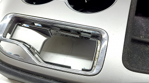 Center console trim with cup holders for Jeep Grand Cherokee WK2 17-22, silver, scratches, chrome trim