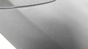 The door panel, rear right, Audi Q7 16-19, is black, the bottom is black leather, the armrest is brown leather, the insert is black Alcantara, Bose, under the curtain with a handle and overlay is blac