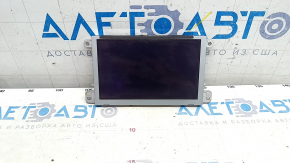 The monitor, display, and navigation of the Audi A4 B8 08-16 are worn out.
