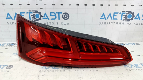 Left headlight for Audi Q5 80A 18-20 LED, scratches