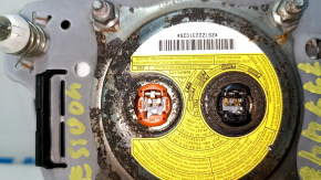 The airbag in the driver's steering wheel of a Lexus ES300h ES350 13-16 pre-restyling, rusty squib, scratches