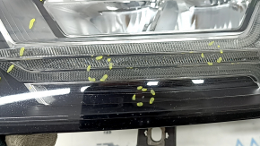 Left front headlight assembly for an Audi Q7 16-19 LED, cracked paint