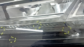 Left front headlight assembly for an Audi Q7 16-19 LED, cracked paint