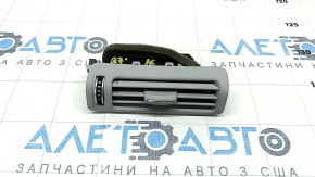 Right center pillar air vent deflector for Audi Q7 16-19 gray