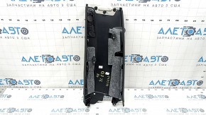 Audi Q7 16-25 black center pillar trim, lower right, scratched