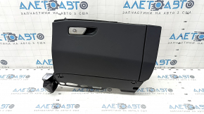 Audi Q7 2017 glove compartment, black leather, dents