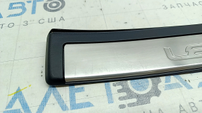 Rear right outer door sill plate for Lexus ES300h ES350 13-18 chrome, scratches