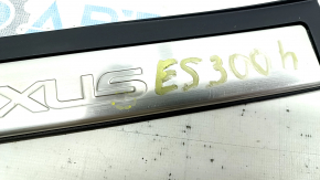 Rear left outer door sill plate for Lexus ES300h ES350 13-18 chrome, bumper, scratches