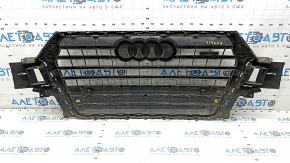 Audi Q7 16-19 gray radiator grille assembly, for parking sensors, with emblems, broken mount, sand