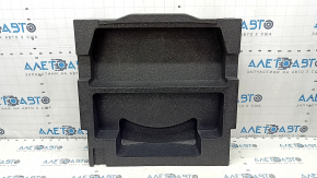 The trunk tray of the Subaru Forester 14-18 SJ is dented