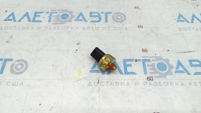 Jeep Cherokee KL 14-22 3.2 Oil Pressure Sensor