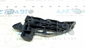 The right front bumper mount on a Toyota Prius V 12-17 has broken latches.