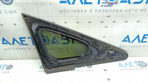 Front left window glass, Toyota Prius V 12-17, scratches