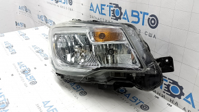 Subaru Forester 17-18 SJ halogen front right headlight, scratches, peeling varnish