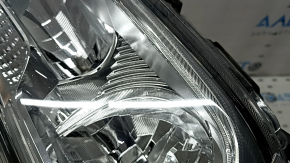 Subaru Forester 17-18 SJ halogen front right headlight, scratches, peeling varnish