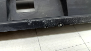 Left sill for a Subaru Forester 14-18 SJ, scuffed, with nicks and scratches