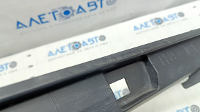 Subaru Forester 14-18 SJ right threshold, bumps, scratches
