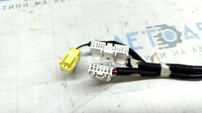 Toyota Prius V 12-17 front right door wiring