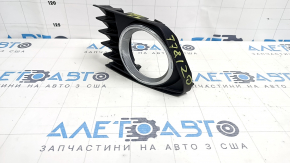 Left bumper grille for Toyota Prius V 12-14 pre-rest under fog lights, sand, bumps