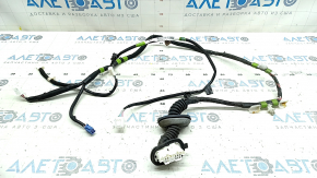 Wiring for the rear right door of a Toyota Prius V 12-17