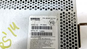Nissan Versa 1995-1996 radio tape recorder with scratches