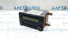 Nissan Versa 1995-1996 radio tape recorder with scratches