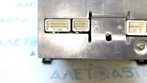 Toyota Sequoia 2008-2009 radio tape recorder scratches