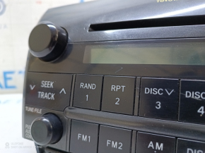 Toyota Sequoia 2008-2009 radio tape recorder scratches