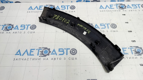 Front right fender arch trim for Kia Niro 17-19 HEV, PHEV on the bumper, scratched, worn