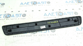 Front left outer door sill plate for Kia Niro 17-22, black, scratched
