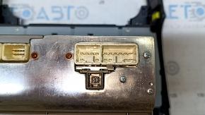 Tape recorder, radio, CD-player Toyota Camry v50 12-14 L scratches, missing button, broken mount