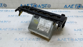 Tape recorder, radio, CD-player Toyota Camry v50 12-14 L scratches, missing button, broken mount