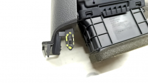 Front panel trim with air vents for Kia Niro 17-19, graphite frame, broken fastener