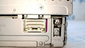 Radio tape recorder for 6 discs Toyota Prius 20 04-05 JBL scratches, missing button