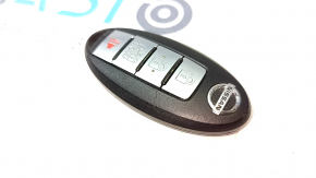 4-button smart key for Nissan Leaf 13-17 scratched
